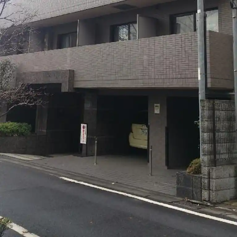 ルーブル芦花公園